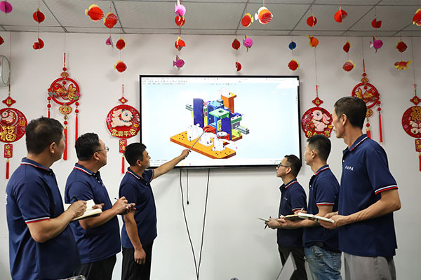 做好型材拉彎每一個(gè)關(guān)鍵工藝，熱誠(chéng)服務(wù)于每一個(gè)客戶！